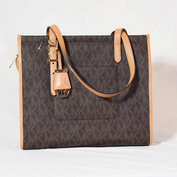 Michael Kors Handbags - New Michael Kors "Darien" tote